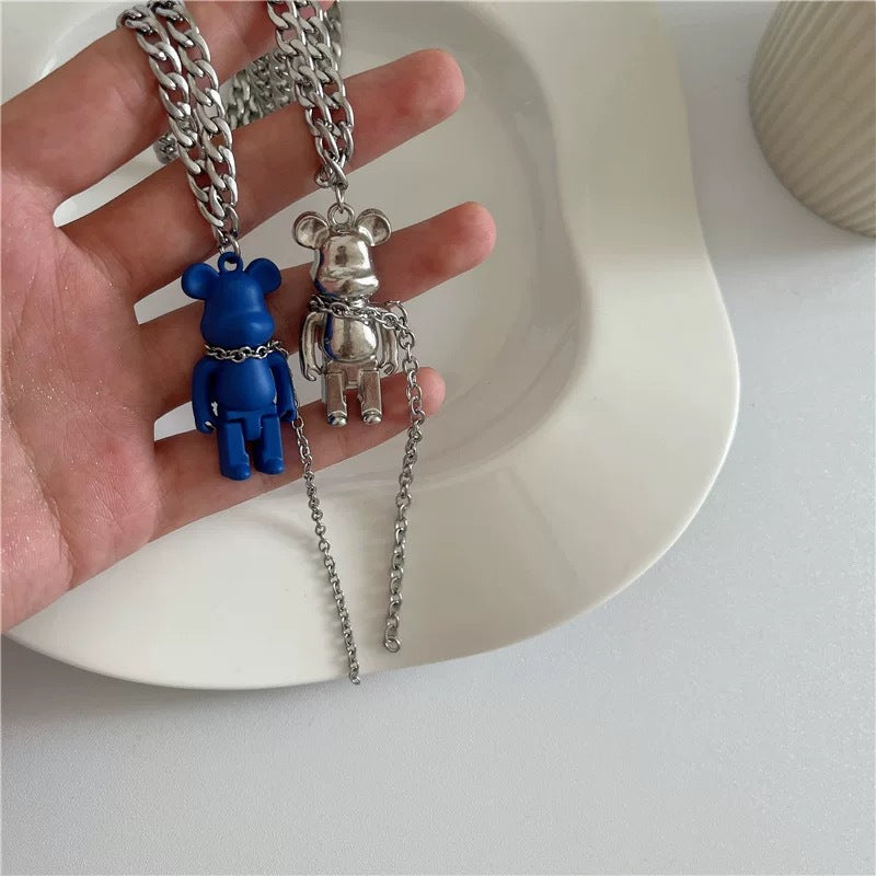 Damen Halskette mit künstlerischem Bärenanhänger und stilvollem Kettendesign Shop Nory