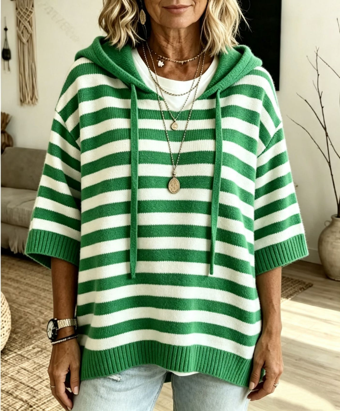Damen Lässiger gestreifter Kapuzen-Poncho aus weichem Feinstrick mit halblangen Ärmeln Shop Nory