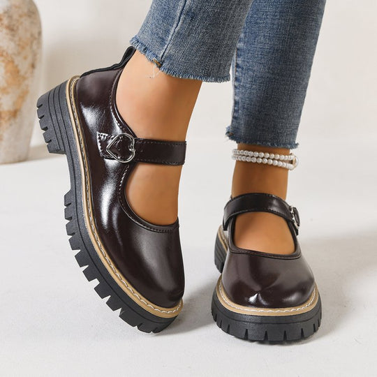 Damen Riemchen‑Slipper im Mary‑Jane‑Stil mit grober Profilsohle und Herzschließe Shop Nory
