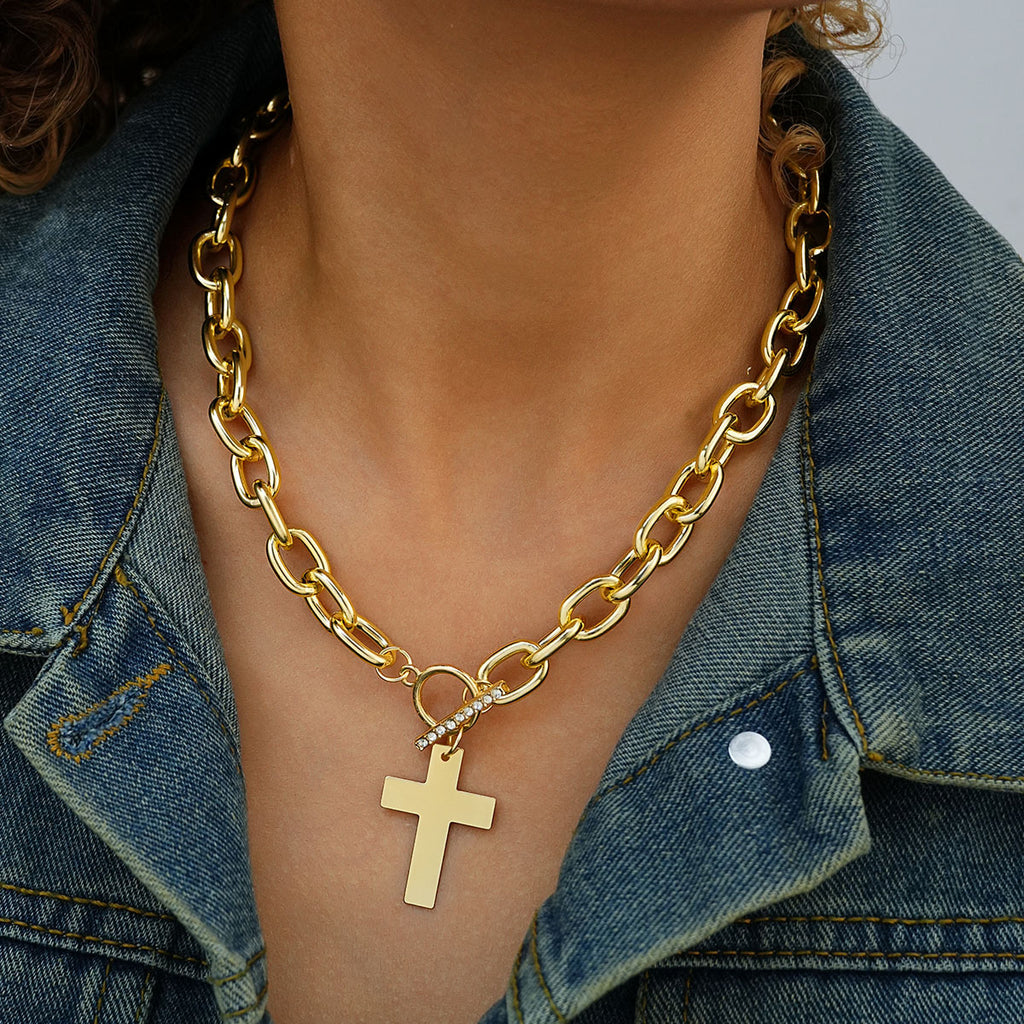 Damenkette mit elegantem Kreuzanhänger Shop Nory