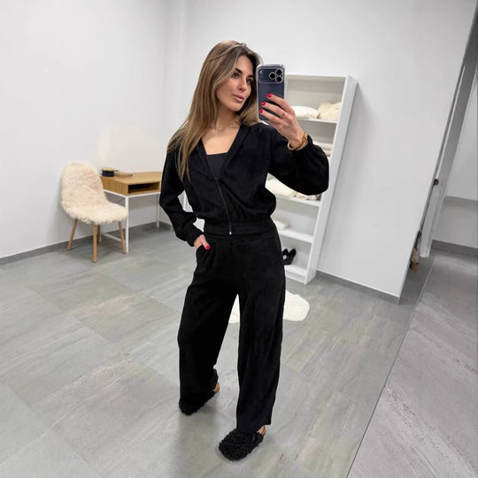Damen weiches Cordvelours-Zweiteiler mit kurzer Kapuzenzipjacke und weiter Komforthose Shop Nory