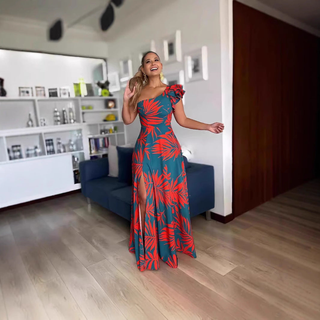 Damen Maxikleid mit asymmetrischen Rüschen und hohem Schlitz