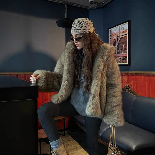 Damen Boxy-Kunstpelzjacke im Teddy-Look mit Oversize-Schalkragen Shop Nory