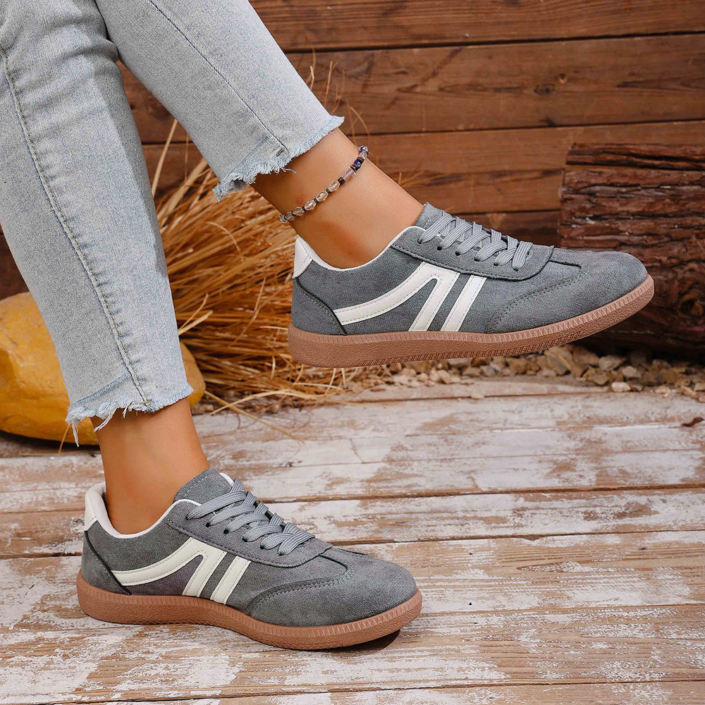 Damen Sportliche Sneakers aus hochwertigem Wildleder mit atmungsaktiver Sohle