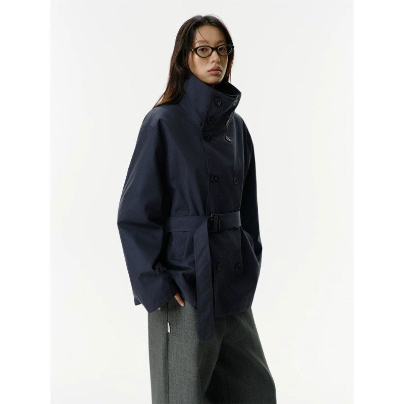 Damen Kurzjacke im Trenchstil mit doppeltreihiger Knopfleiste Taillengürtel und Stehkragen Shop Nory