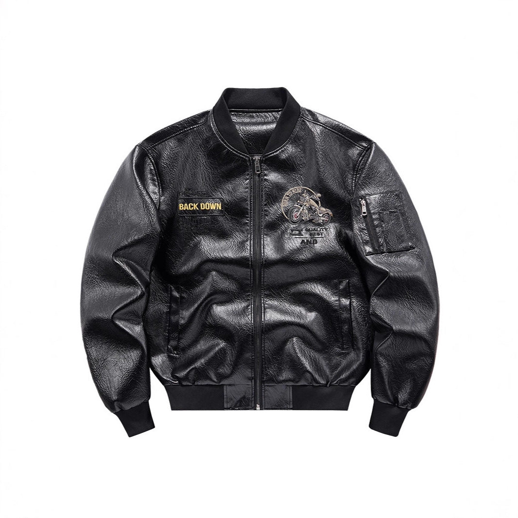 Herren Kunstleder‑Bomberjacke mit wärmender Fleece‑Innenfütterung, Motorrad‑Stickerei und Ärmeltasche Shop Nory