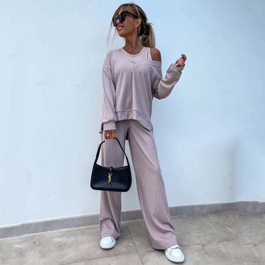 Damen Loungewear-Set aus geripptem Feinstrick mit Off-Shoulder-Pullover und weiter Palazzo-Hose Shop Nory