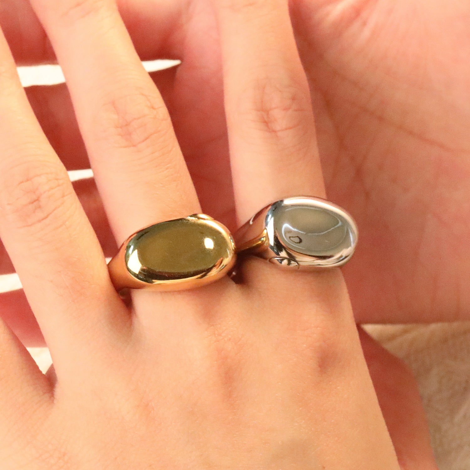 Damen modischer Ring aus hochwertigem Edelstahl mit geschwungenem Design Shop Nory