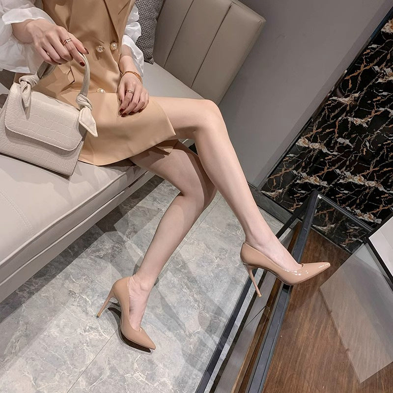 Damen Elegante Lackpumps mit spitz zulaufendem Stiletto-Absatz und gepolsterter Innensohle Shop Nory