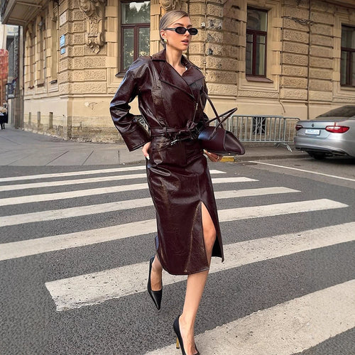 Damen Lackleder-Bikerjacke mit Oversize-Revers, boxy Schnitt & sichtbarem Reißverschluss Shop Nory