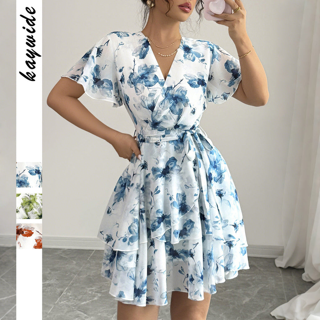 Damen Wickelkleid mit floralem Muster und schwingendem Rock