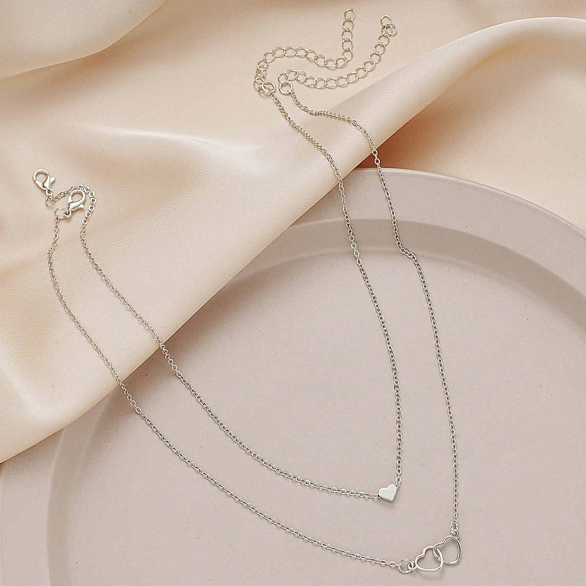 Damen Halsketten-Set mit verspieltem Herzdesign und filigranen Ketten Shop Nory