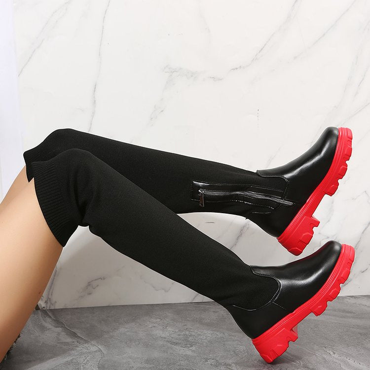 Damen kniehohe Stiefel mit auffälliger Sohle
