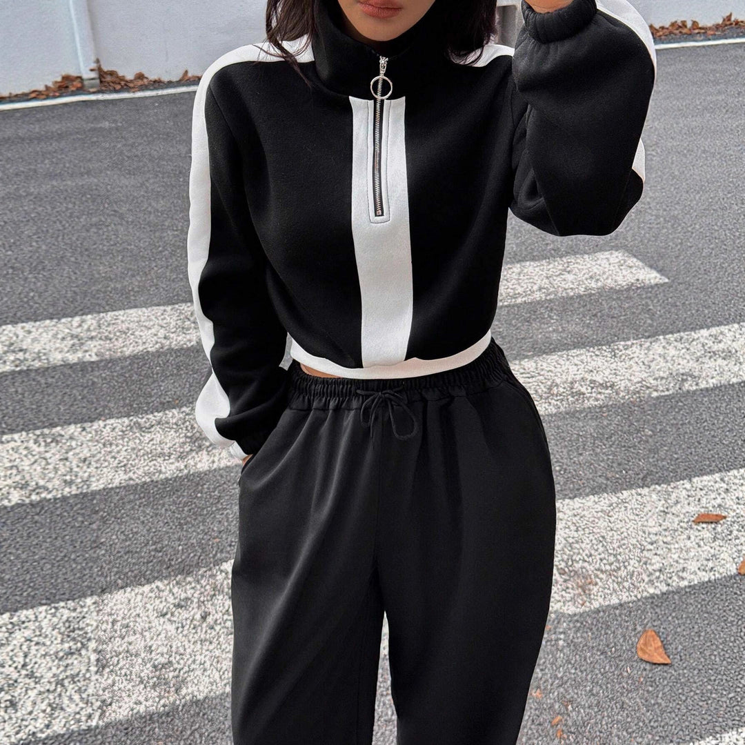 Damen kurzes Sweatshirt mit Halbreißverschluss und elastischer Bund Jogginghose Set Shop Nory