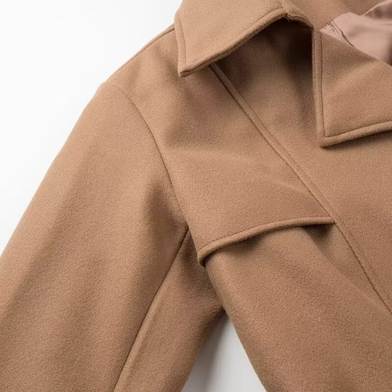Damen Doppelreihiger Maxilanger Trenchcoat mit Bindegürtel und Cape-Überwurf Shop Nory