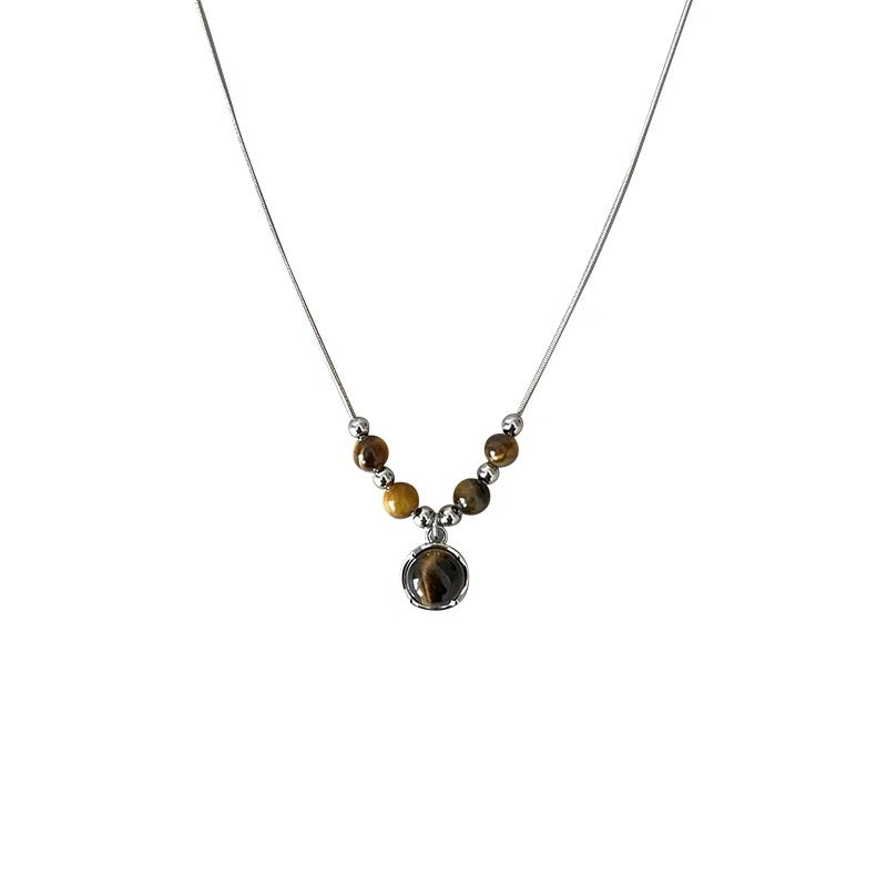 Damen Halskette mit elegantem ovalem Anhänger und hochwertigem Lederband Shop Nory