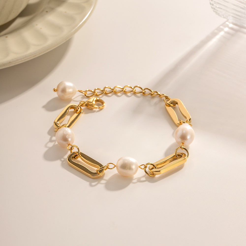 Damen Armband mit elegantem Perlendesign und modischem Kettenschnitt Shop Nory