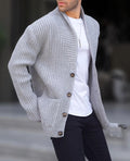 Herren Strickjacke mit tiefem Ausschnitt und knöpfen