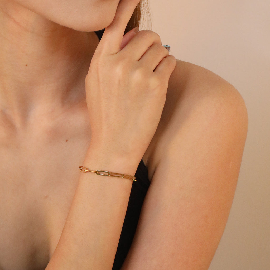 Damen modern gestaltetes Gliederarmband aus hochwertigem Edelstahl Shop Nory