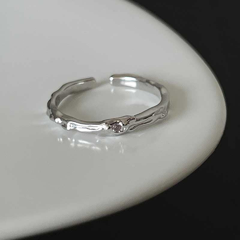 Damen Offener Ring mit einzigartigem Schlangendesign und buntem Stein Shop Nory