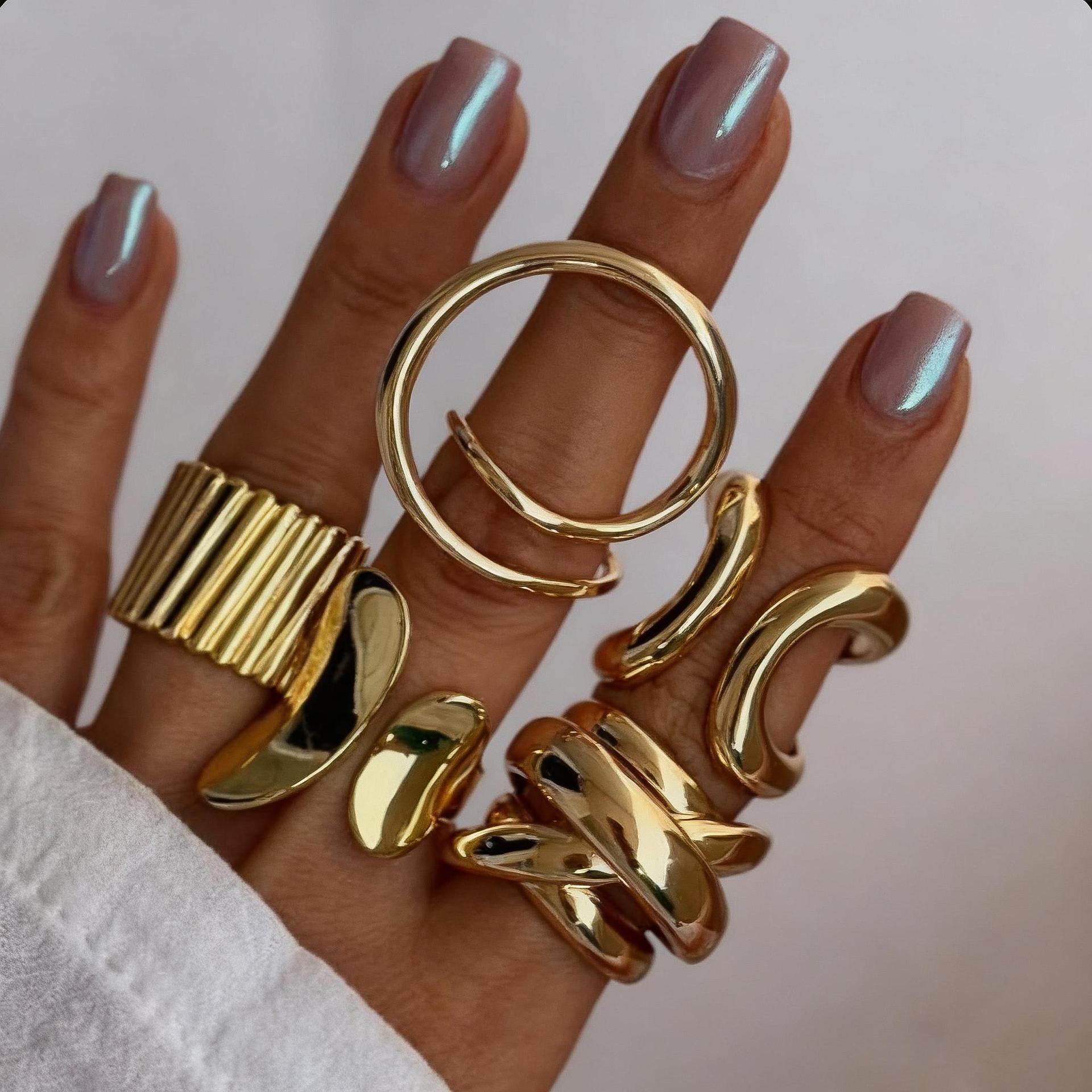Damen Ring-Set mit einzigartigen Designs und geschwungenen Formen Shop Nory