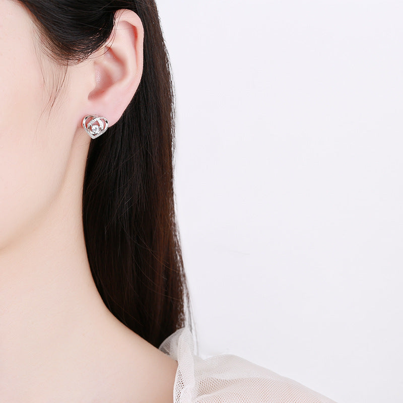 Damen Ohrringe im eleganten Herzdesign mit funkelnden Zirkonia Shop Nory