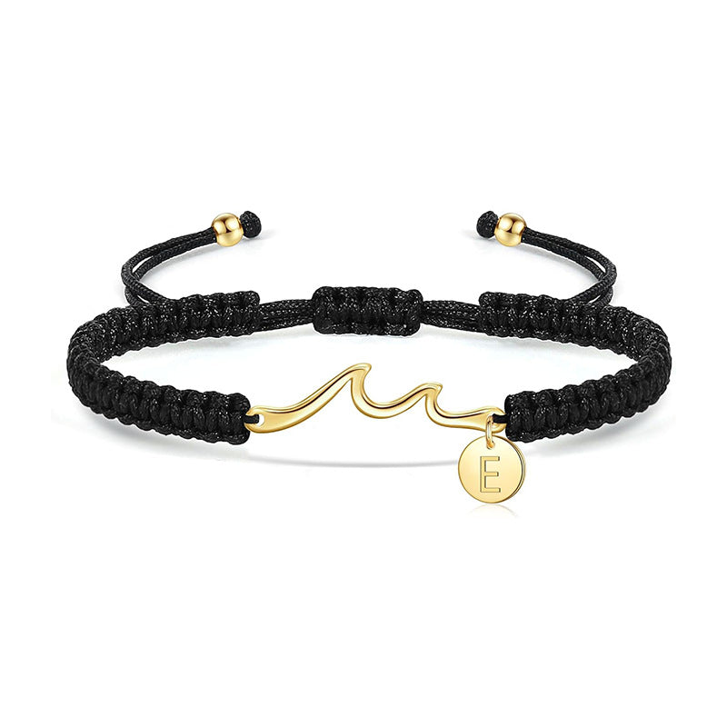 Damen Armband mit elegantem Wellen-Design und personalisierbarem Anhänger Shop Nory