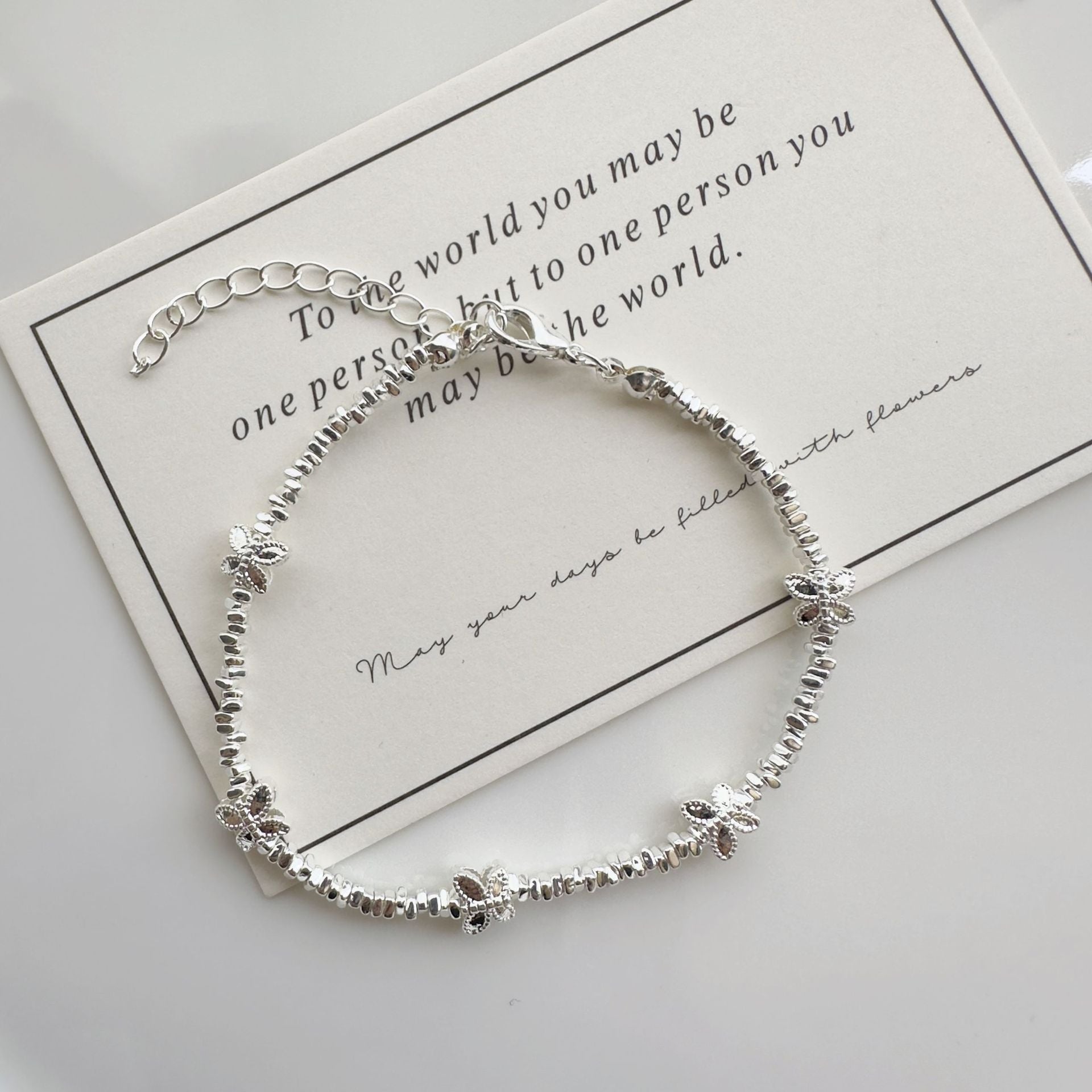 Damen filigranes Armband mit floralem Design Shop Nory