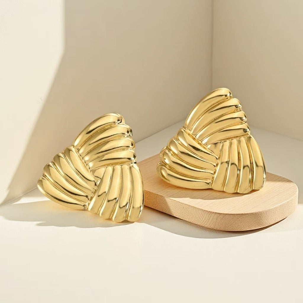 Damen Ohrringe im sculpturalen Wellen-Design Shop Nory