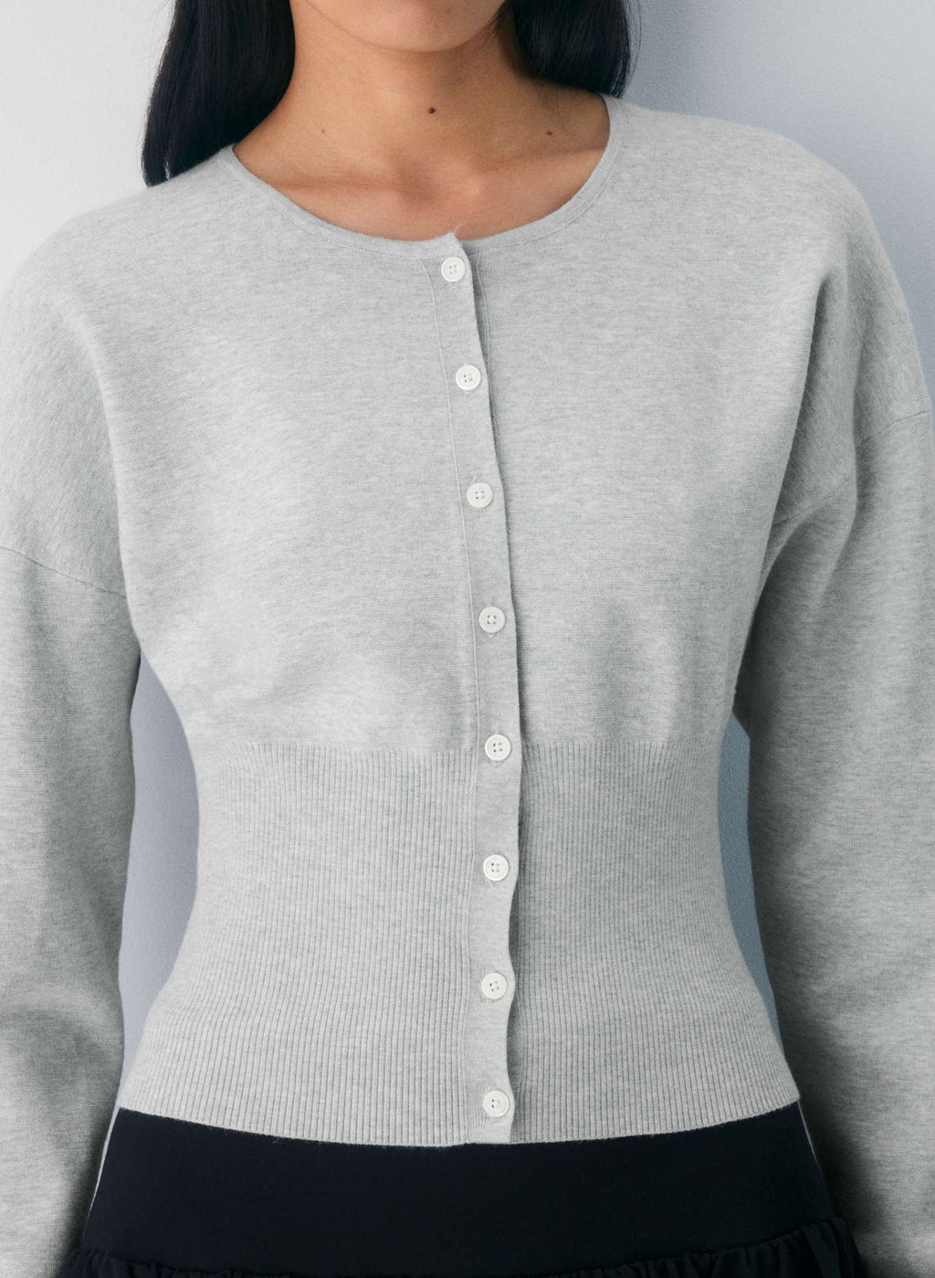 Damen Cropped Strickjacke mit Knopfleiste und Rippstrick