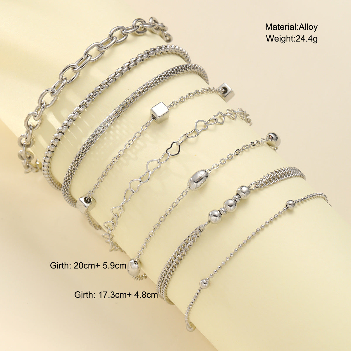 Damen Armband-Set mit feinen, geschmackvollen Ketten und eleganten Anhängern Shop Nory