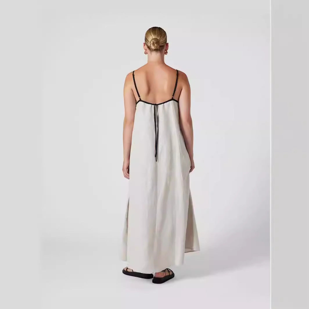 Damen Sommerliches Maxikleid mit schmalen Spaghettiträgern und fließendem Schnitt