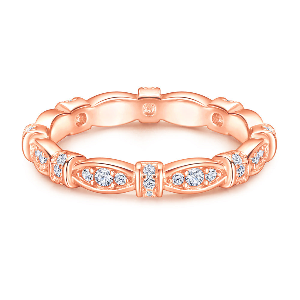 Damen Schmuckset mit herzförmigem Design aus funkelnden Zirkonia und elegantem Anhänger Shop Nory