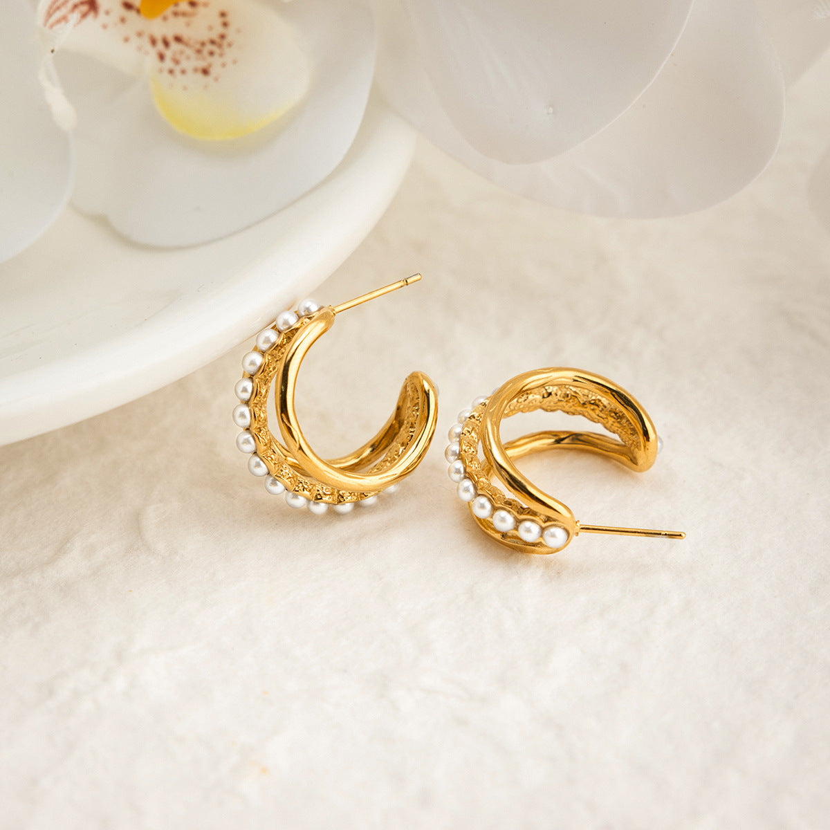 Damen Ohrhänger mit luxuriösem Perlendesign und elegantem Goldfinish Shop Nory