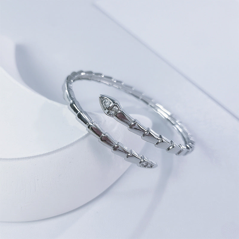 Damen Elegantes Schlangenarmband aus hochwertigem Silber Shop Nory