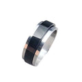 Herren Ring mit stylischer, zweifarbiger Oberfläche und polierter Edelstahlstruktur Shop Nory