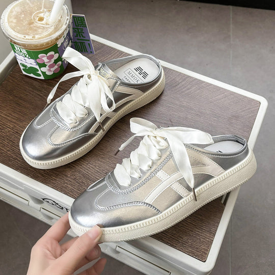Damen Satin-Schnürpantoffel Mule-Sneaker mit offener Fersenpartie und Metallic-Optik Shop Nory