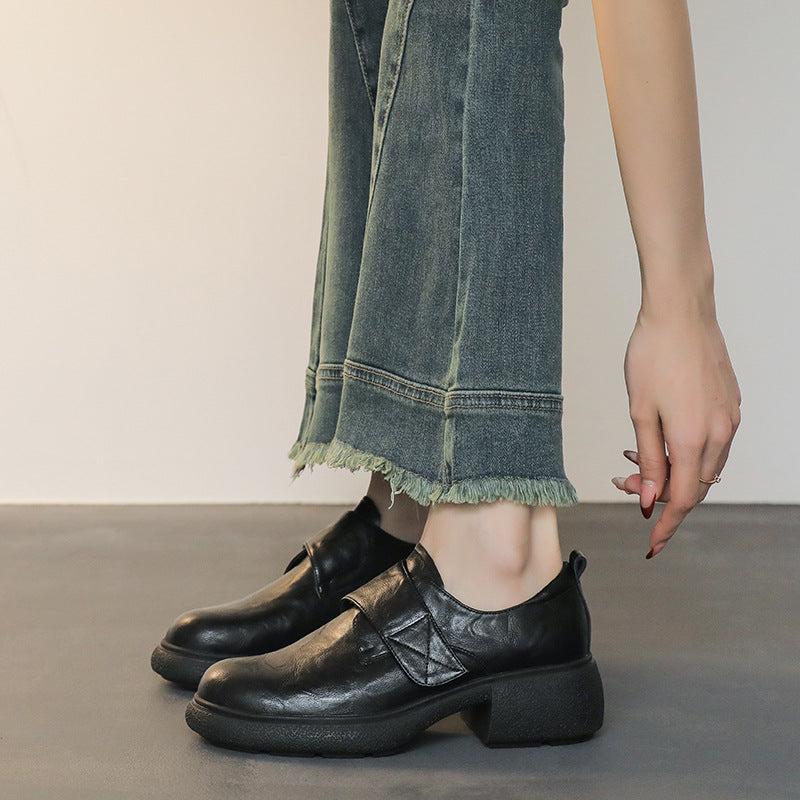 Damen Loafer mit breitem Klettverschluss und skulpturaler Plateau‑Blocksohle Shop Nory