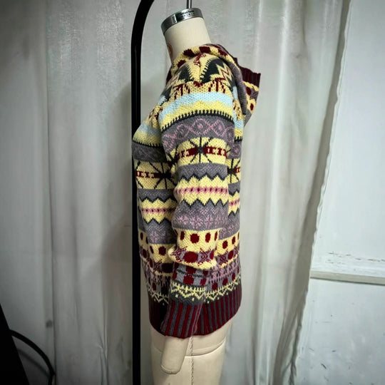 Damen nan oversized Strickkapuzenpullover mit Norwegermuster, gefütterter Kapuze und gerippten Bündchen Shop Nory