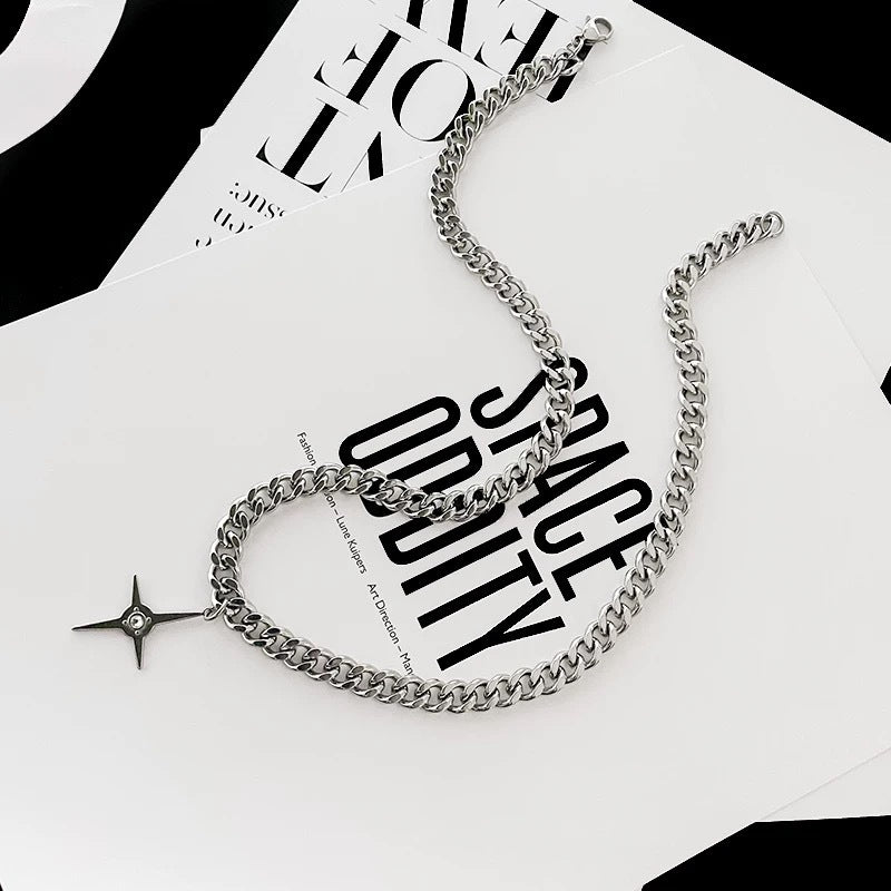 Damen Kette mit modernem Sternenanhänger und hochwertigem Gliederdesign Shop Nory