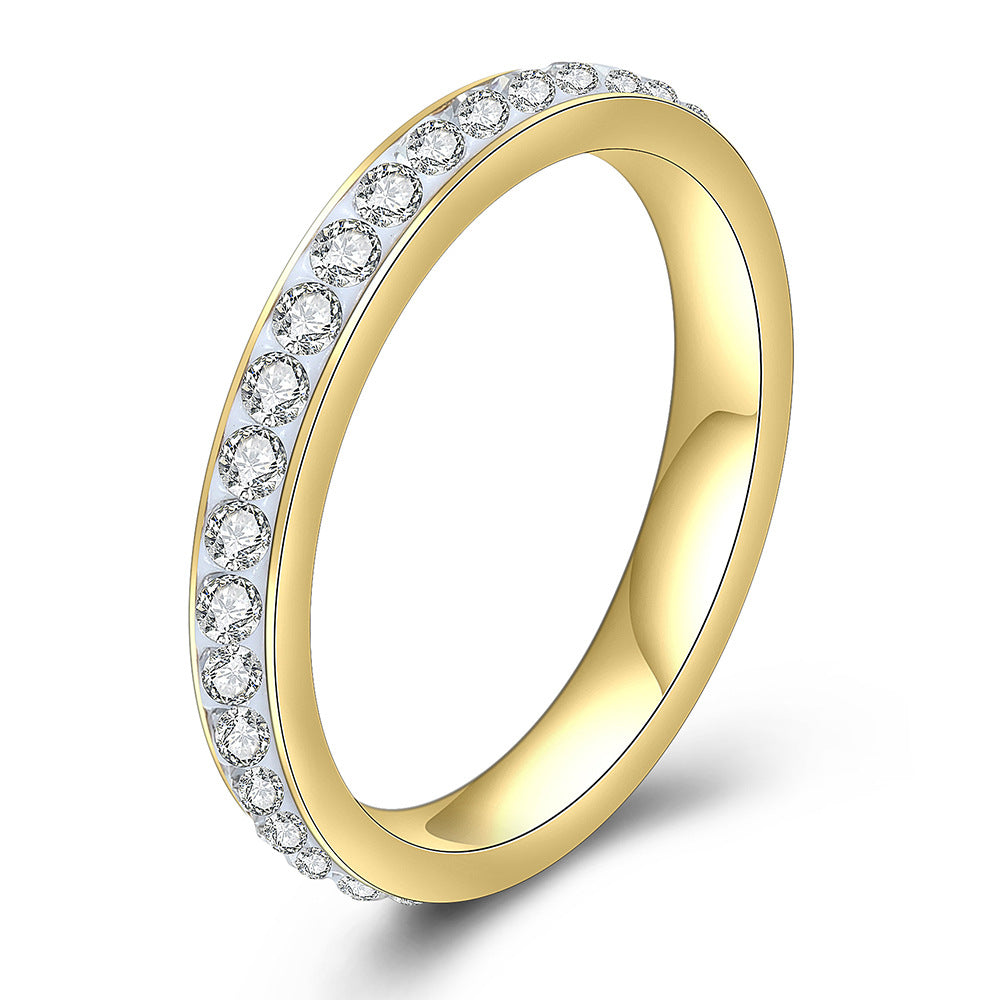 Damen Ring mit funkelndem Zirkonia-Besatz und eleganter Oberfläche Shop Nory