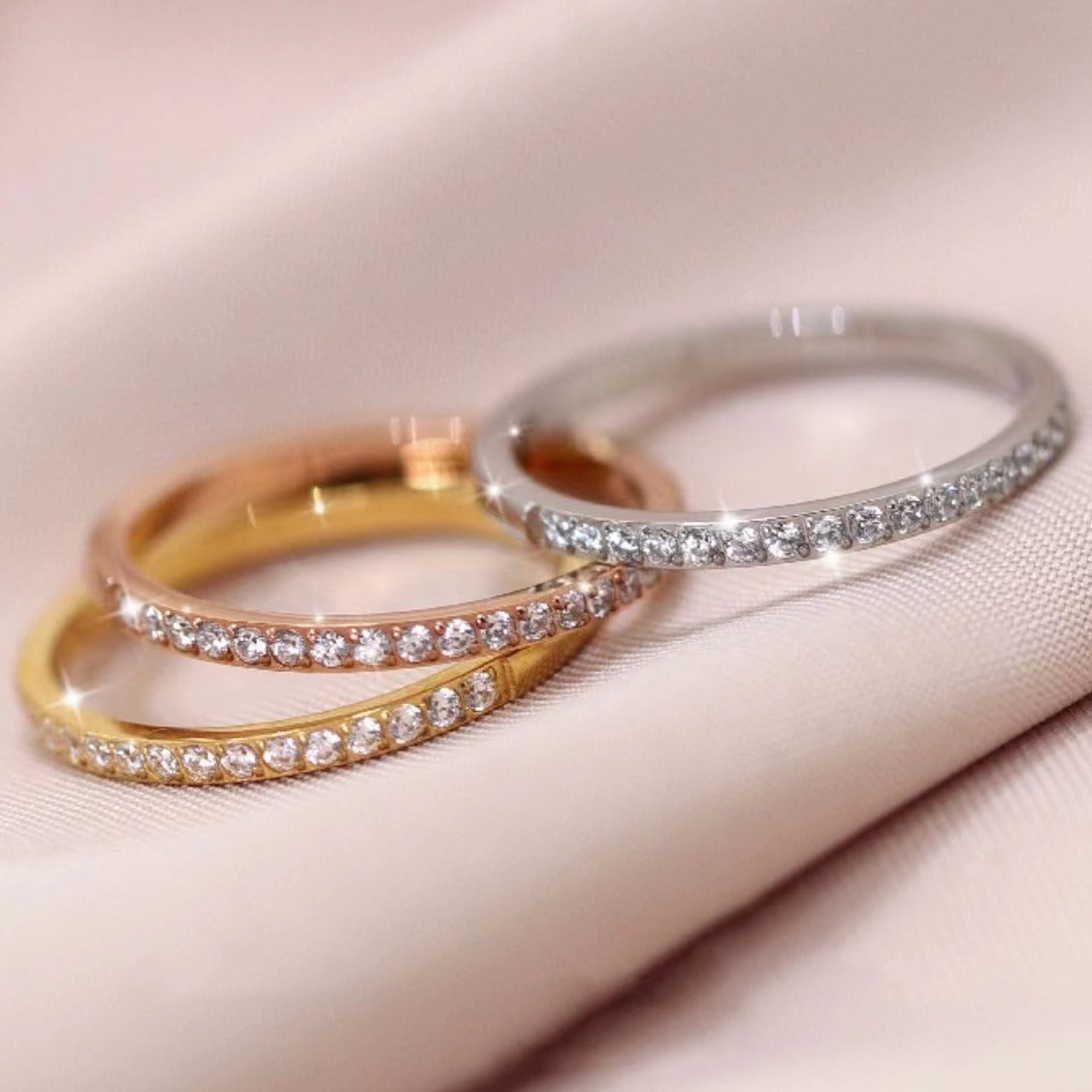 Damen Ring mit funkelnden Kristallakzenten Shop Nory