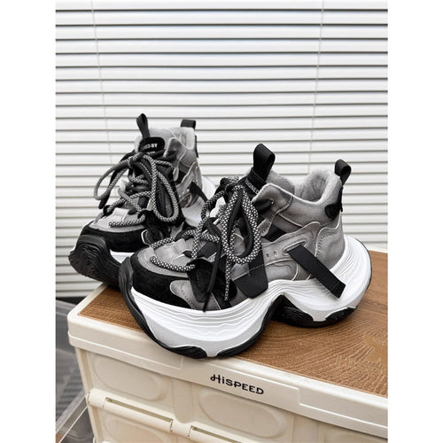 Damen Chunky Plateau-Sneaker mit mehrlagiger sculpted Sohle und Wildleder‑Mesh‑Details Shop Nory