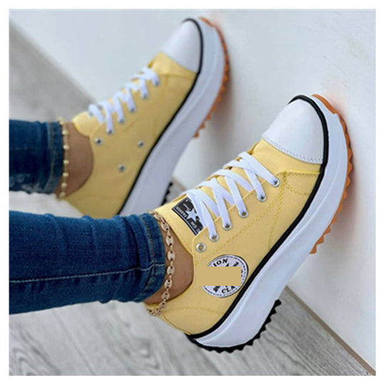 Damen Plateau-Canvas-Sneaker mit profilierter Gummilaufsohle und gepolstertem Komfortfußbett Shop Nory