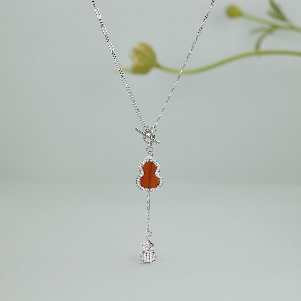 Damen Halskette mit doppelt gestaltetem Anhänger aus Halbedelstein und funkelnden Zirkonia Shop Nory