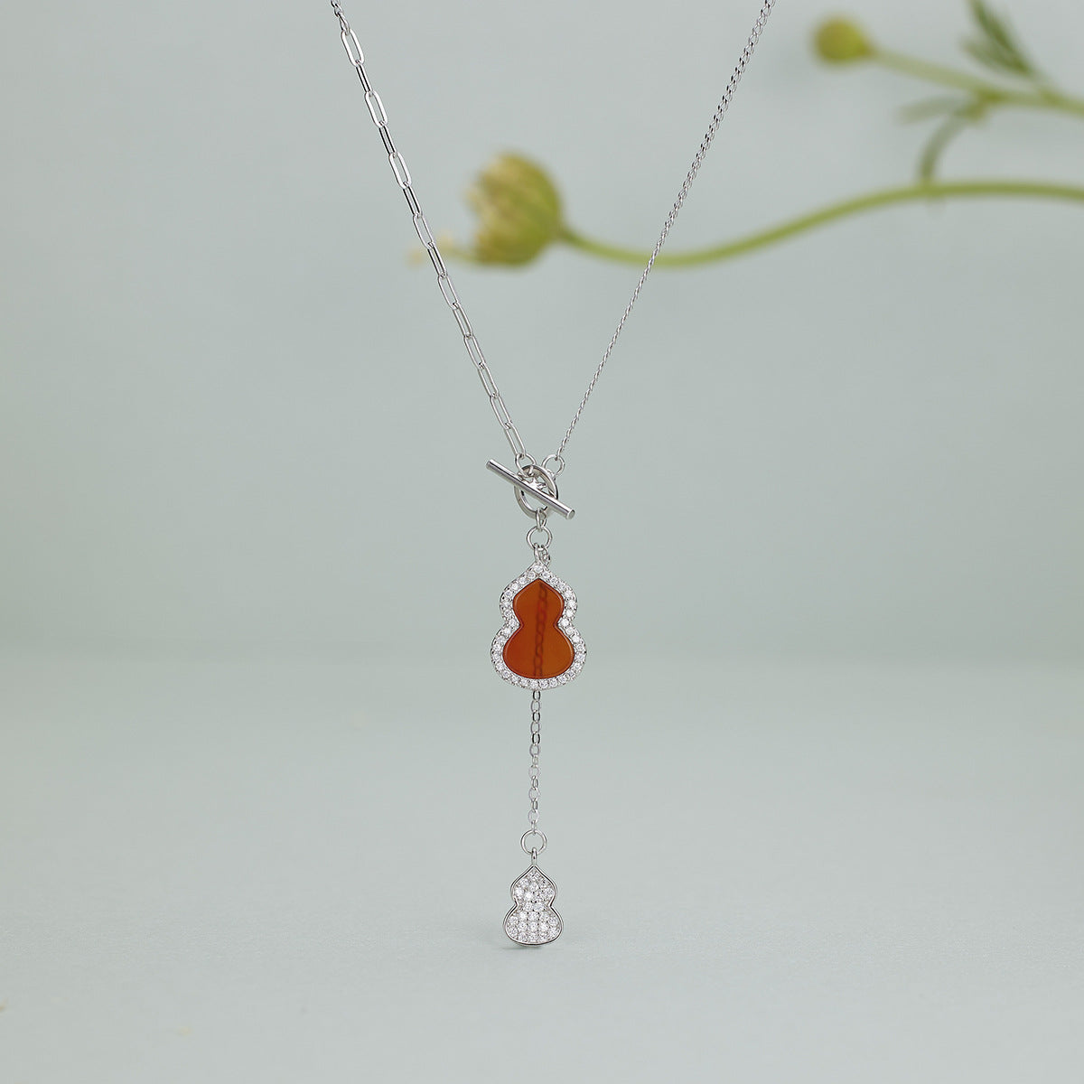 Damen Halskette mit doppelt gestaltetem Anhänger aus Halbedelstein und funkelnden Zirkonia Shop Nory