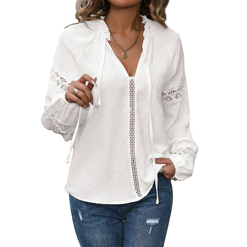 Damen Romantische V-Ausschnitt-Bluse mit Crinkle-Struktur, Spitzenbordüren und Kordelbindern Shop Nory