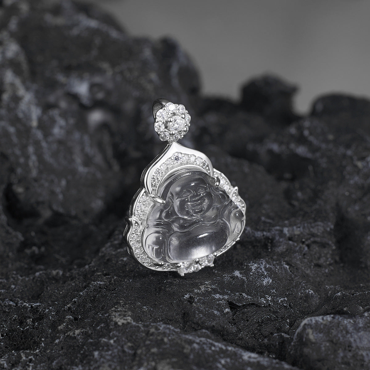 Damen Anhänger mit Buddha-Motiv und funkelnden Zirkonia Shop Nory