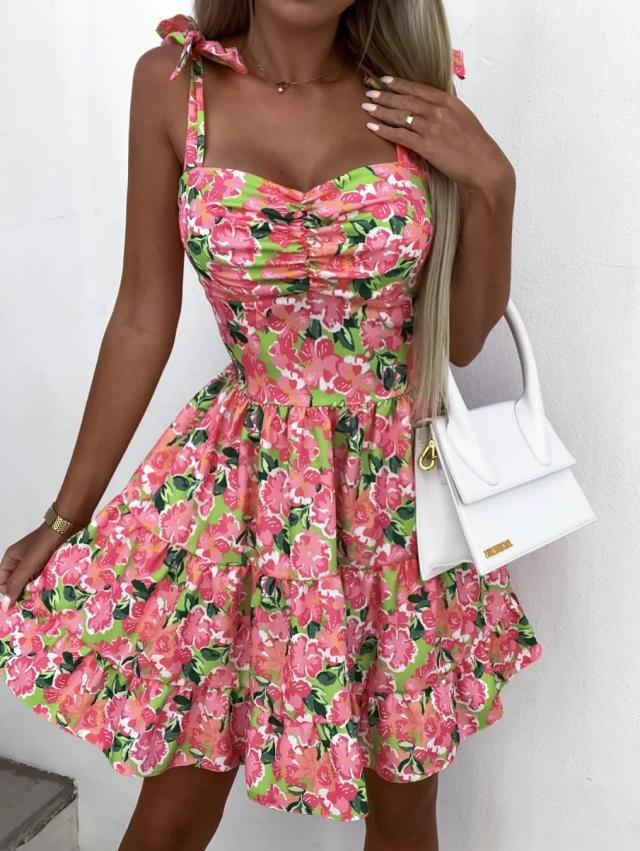 Damen Sommerliches Blümchenkleid mit taillierten Rüschendetails