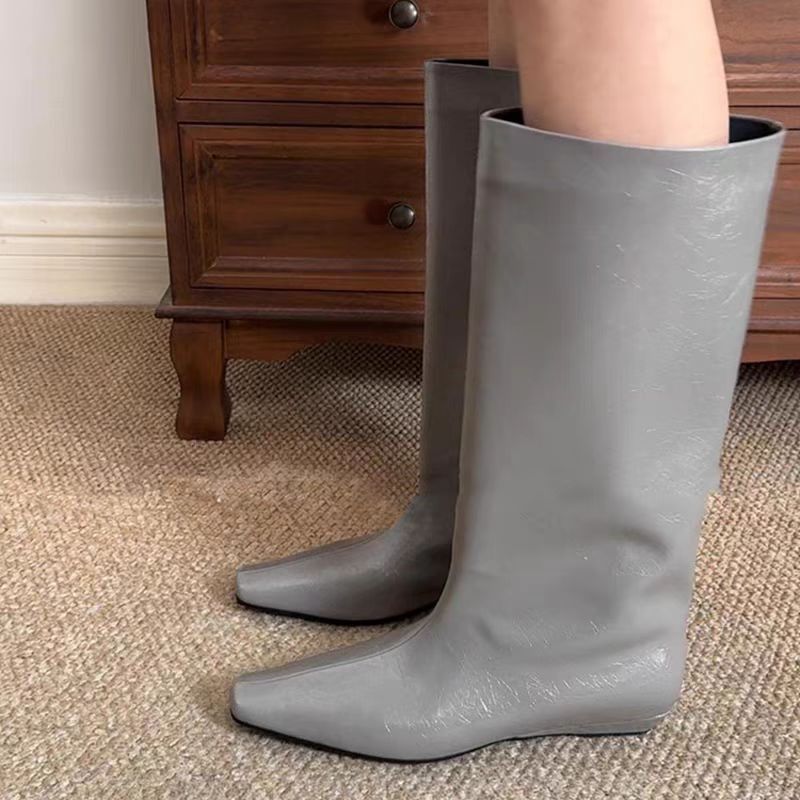 Damen kniehohe Stiefel mit quadratischer Zehenform und schlankem Schaft Shop Nory